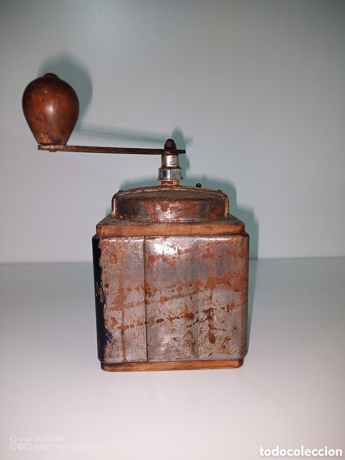 Antig&uuml;edades: Molinillo antiguo - Foto 2