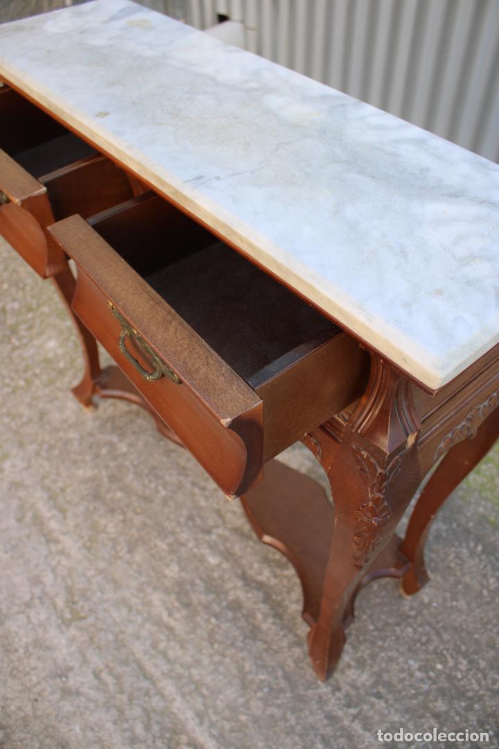 Antig&uuml;edades: mesa consola de madera con tablero de marmol - Foto 7