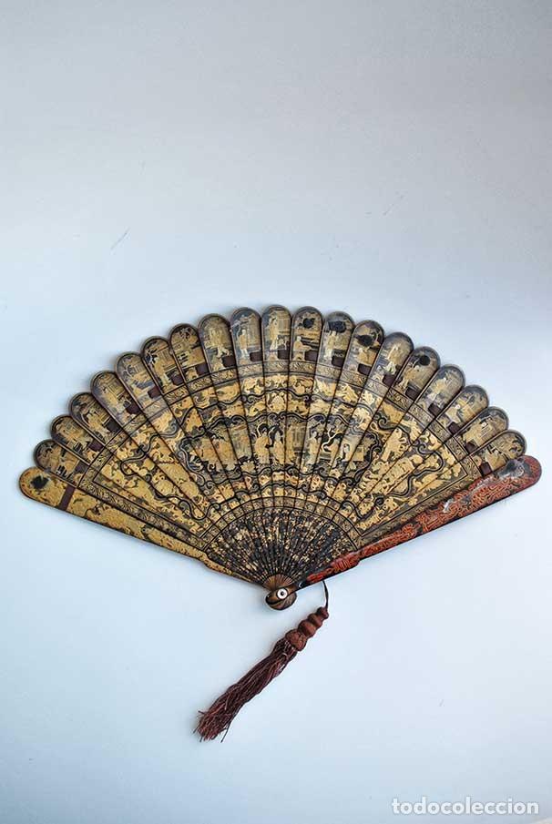 Antig&uuml;edades: ABANICO ANTIGUO ORIENTAL DE MADERA - Foto 1