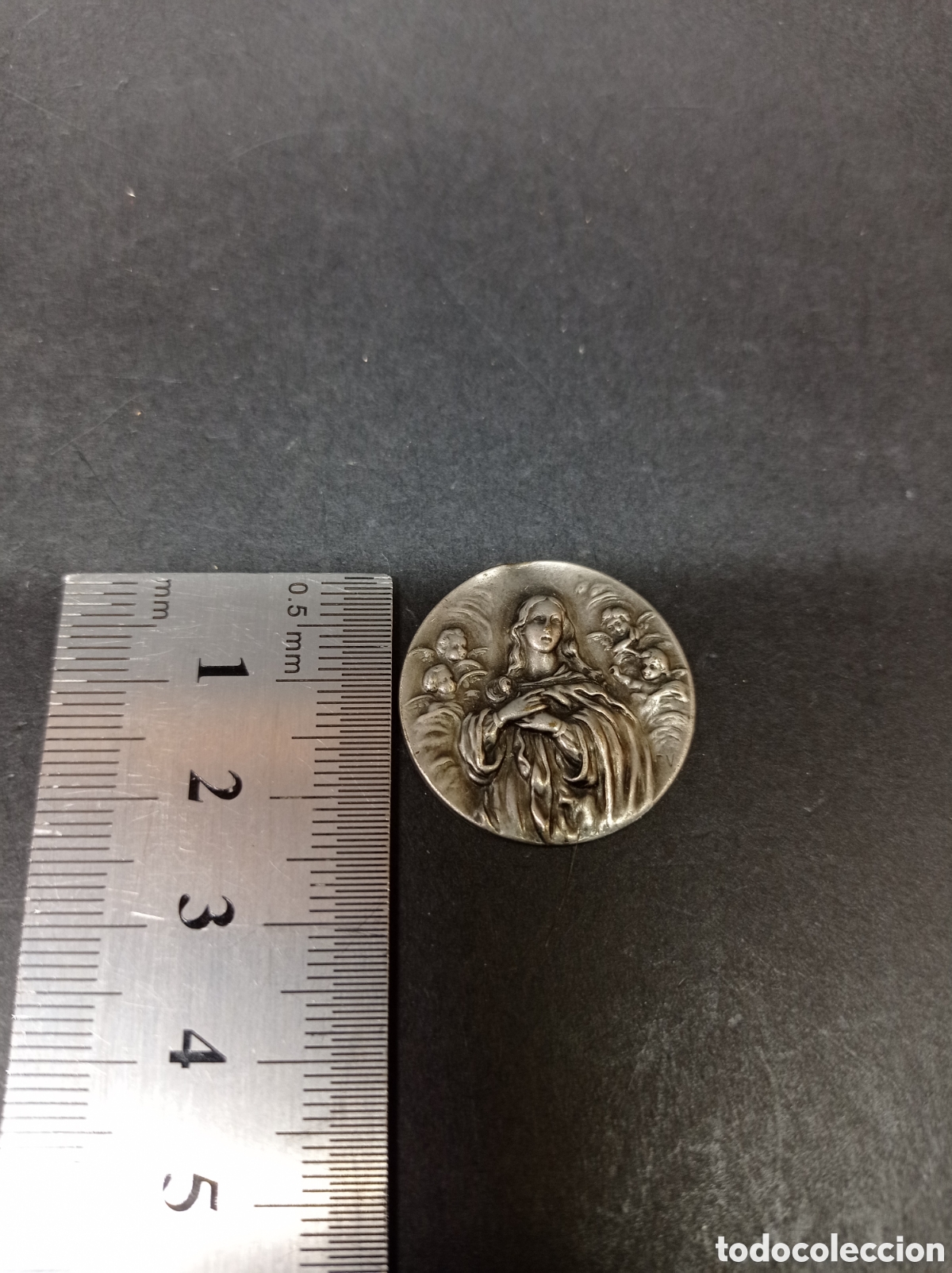 Antig&uuml;edades: Medalla Virgen con &aacute;ngeles - Foto 2