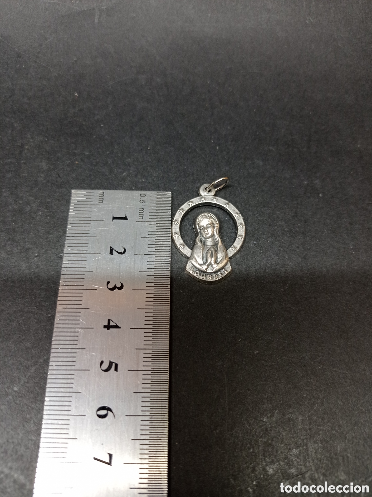 Antig&uuml;edades: Medalla Virgen de Lourdes - Foto 1