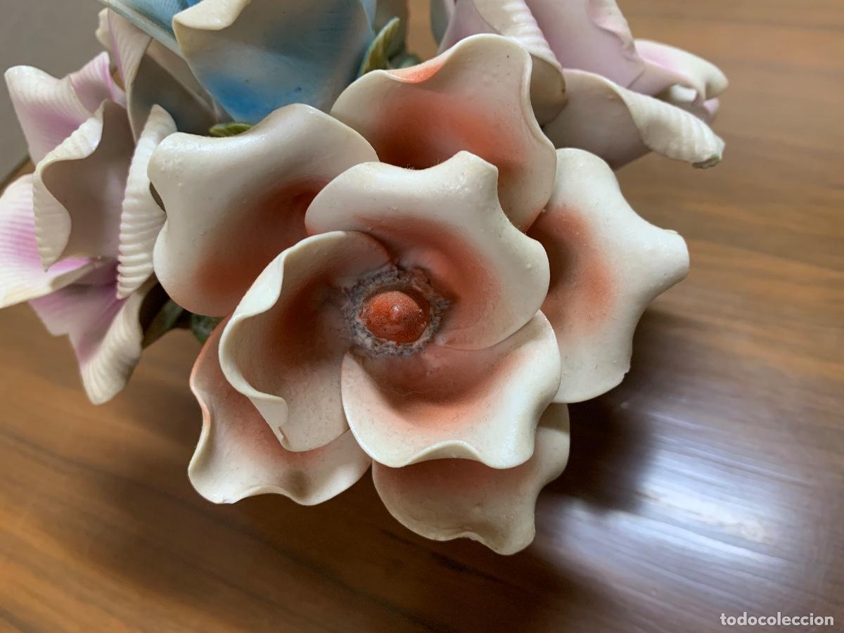 Antig&uuml;edades: Cesta con flores. Capo di Monti - Foto 12