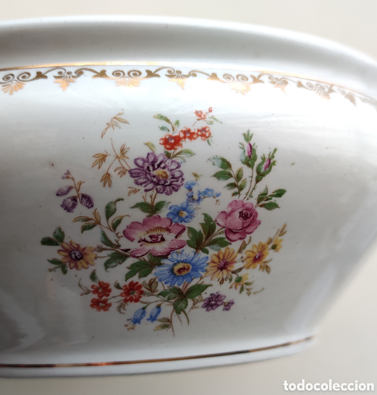 Antig&uuml;edades: SOPERA DE CERAMICA VARGAS SEGOVIA - Foto 1