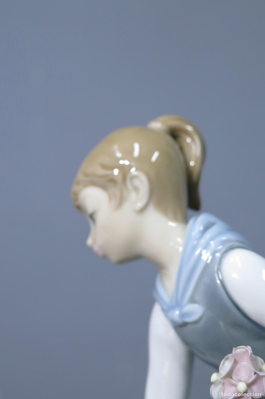 Antig&uuml;edades: NI&Ntilde;A CON RAMO DE FLORES. LLADRO - Foto 4