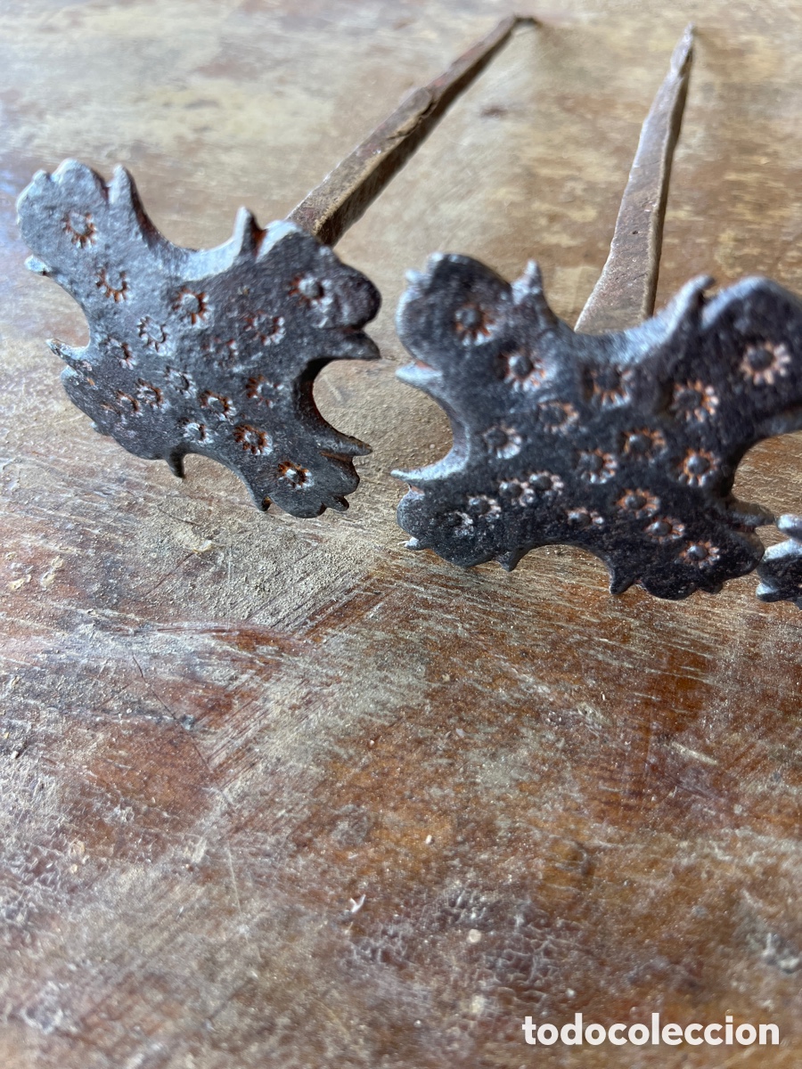 Antig&uuml;edades: Lote de 4 clavos de forja - Foto 3