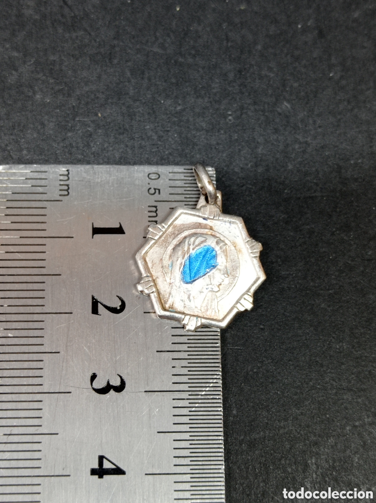 Antig&uuml;edades: Medalla de plata Virgen de Lourdes - Foto 2
