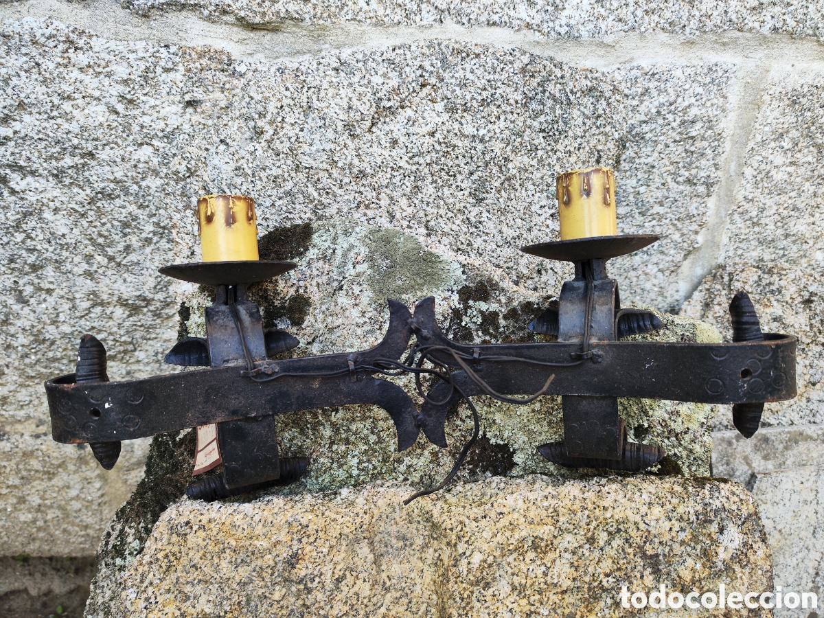 Antig&uuml;edades: Aplique brutalista - Foto 1