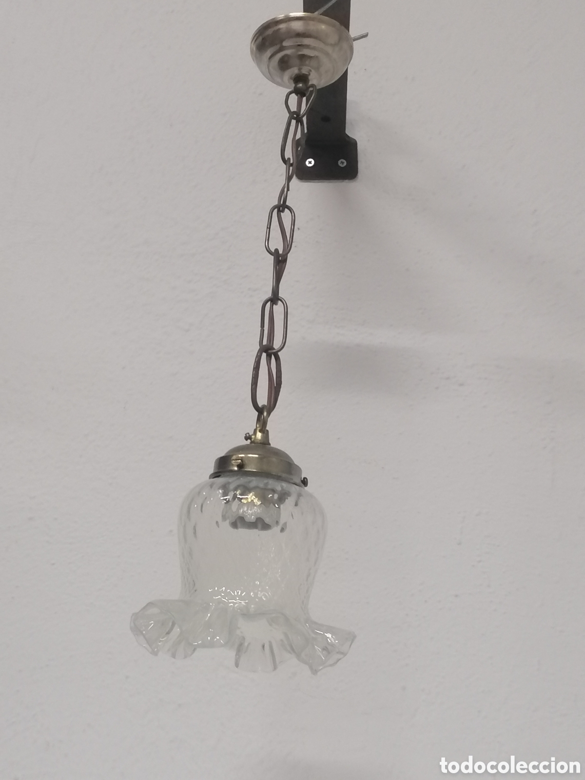 Antig&uuml;edades: L&aacute;mpara de techo antigua - Foto 1
