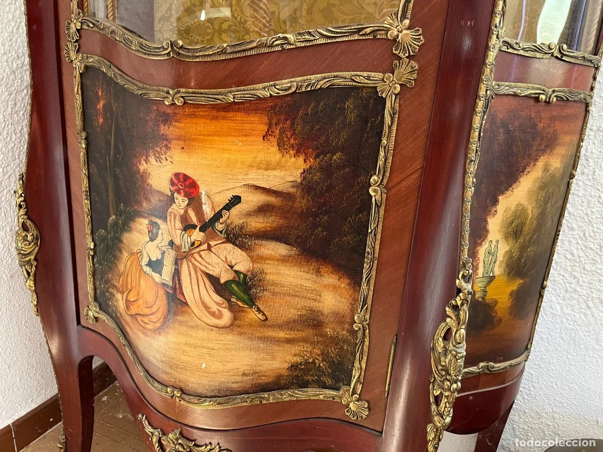 Antig&uuml;edades: Vitrina Los Certales - Foto 4