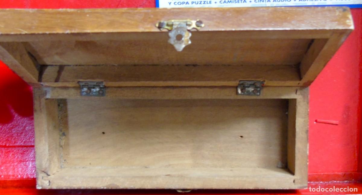 Antig&uuml;edades: ANTIGUO ESTUCHE PLUMIER DE MADERA - Foto 2