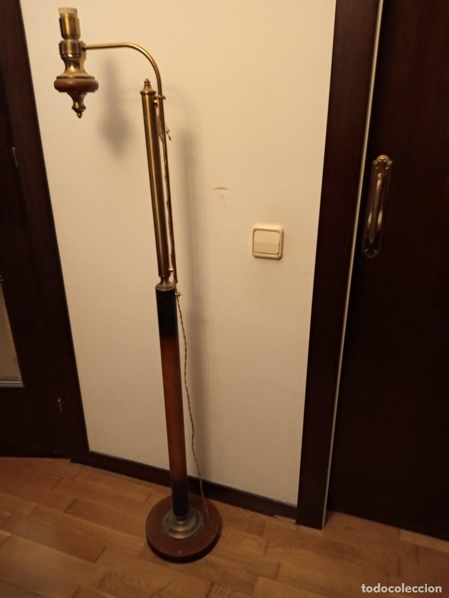 Antig&uuml;edades: L&aacute;mpara antigua de pie - Foto 2