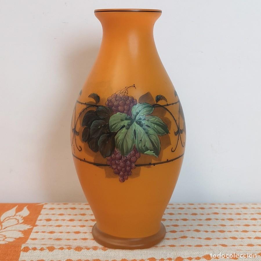 Antig&uuml;edades: Florero de Opalina Naranja - Foto 1
