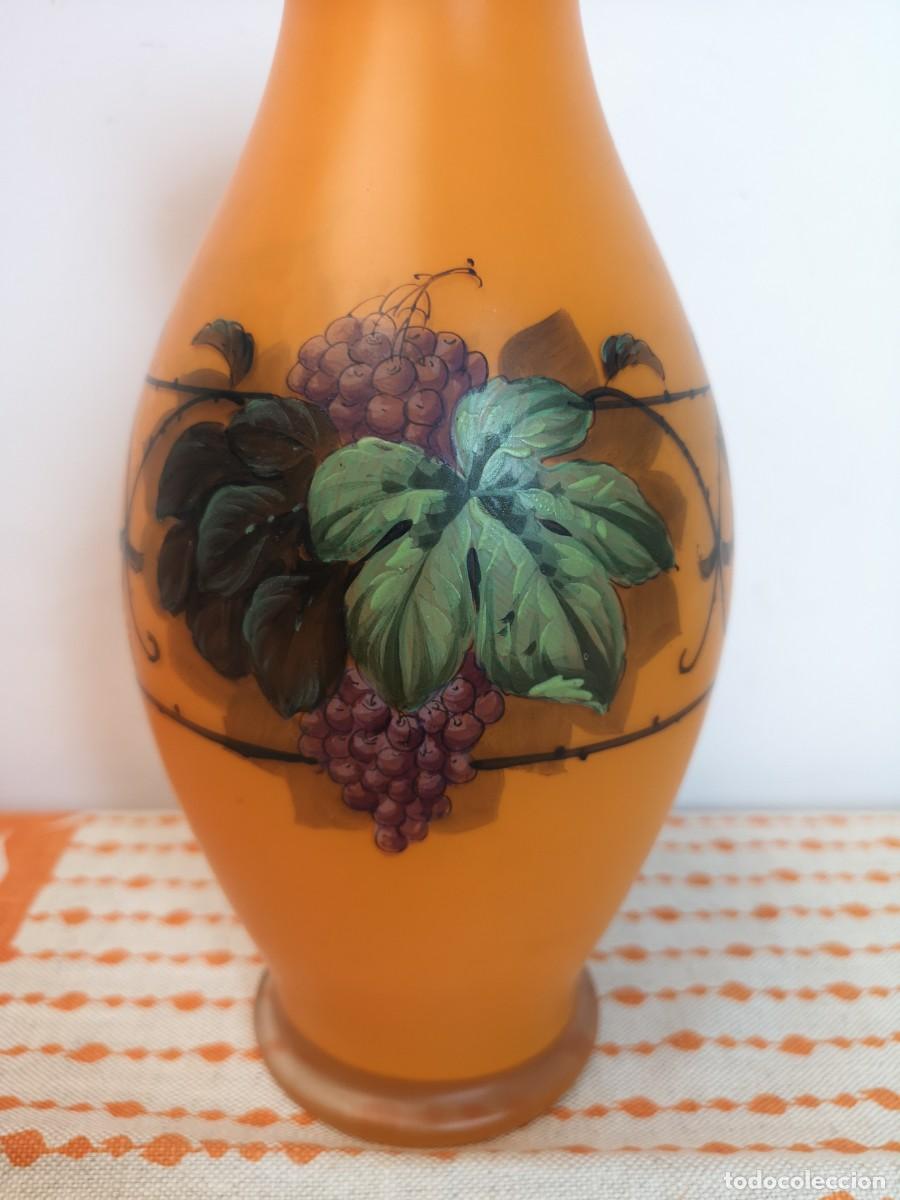 Antig&uuml;edades: Florero de Opalina Naranja - Foto 2