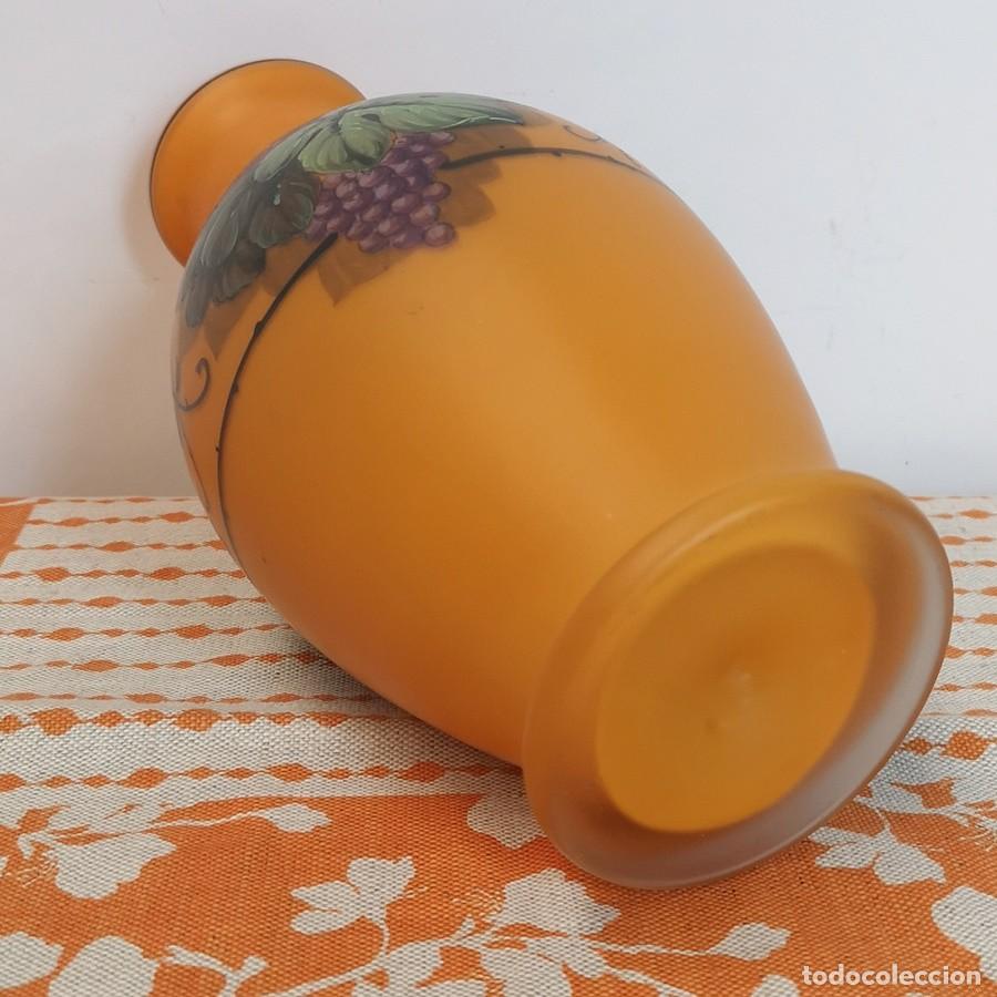 Antig&uuml;edades: Florero de Opalina Naranja - Foto 7