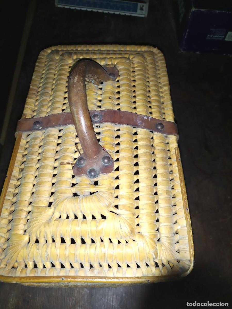 Antig&uuml;edades: CESTA DE PESCA DE ANEA CON ASA - Foto 2
