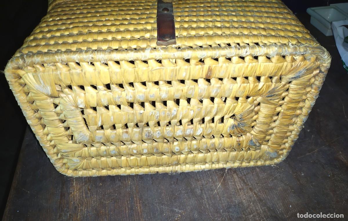 Antig&uuml;edades: CESTA DE PESCA DE ANEA CON ASA - Foto 4