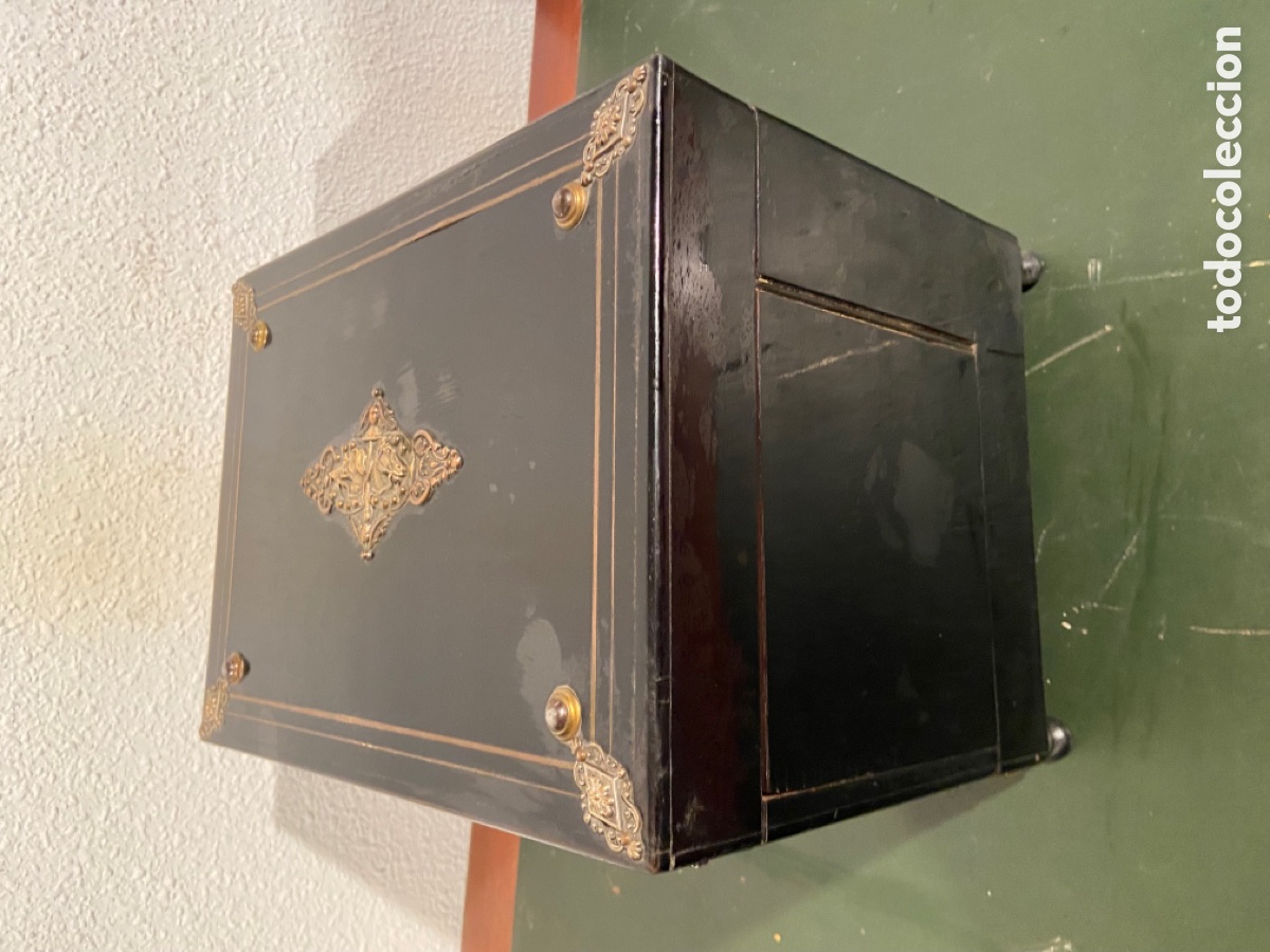 Antig&uuml;edades: LICORERA SOBRE 1850 FRANCIA - Foto 6