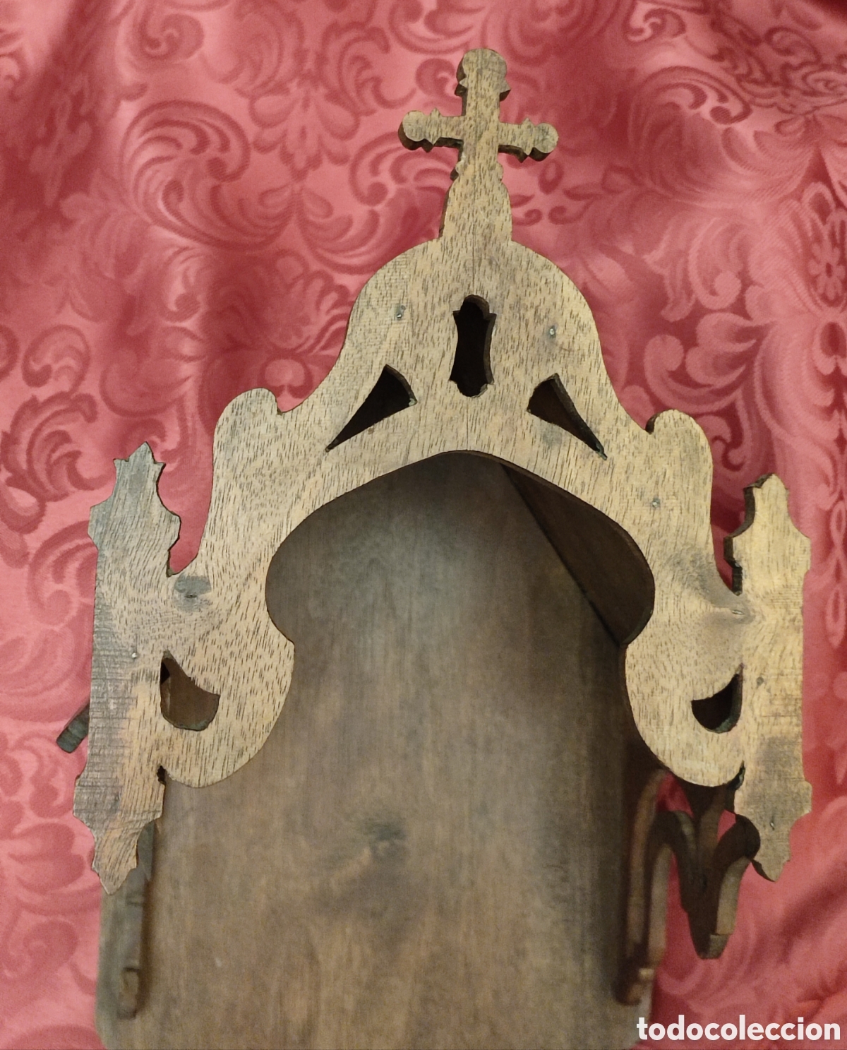 Antig&uuml;edades: Capilla religiosa para imagen en madera - Foto 4