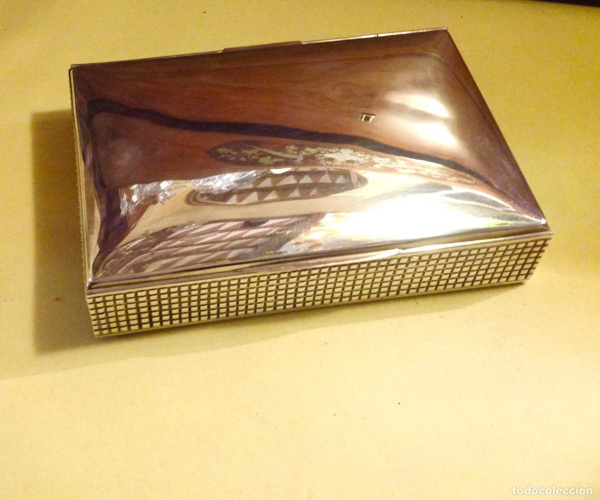 Antig&uuml;edades: Caja Plateada Con Madera En Interior Antigua - Foto 5
