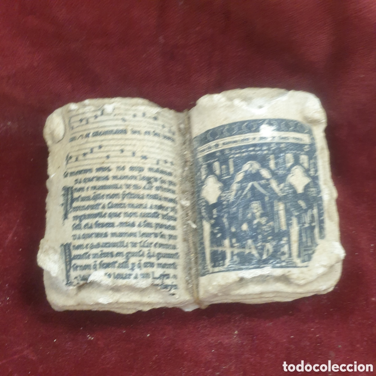 Antig&uuml;edades: Peque&ntilde;o libro decorativo en ceramica 11x8