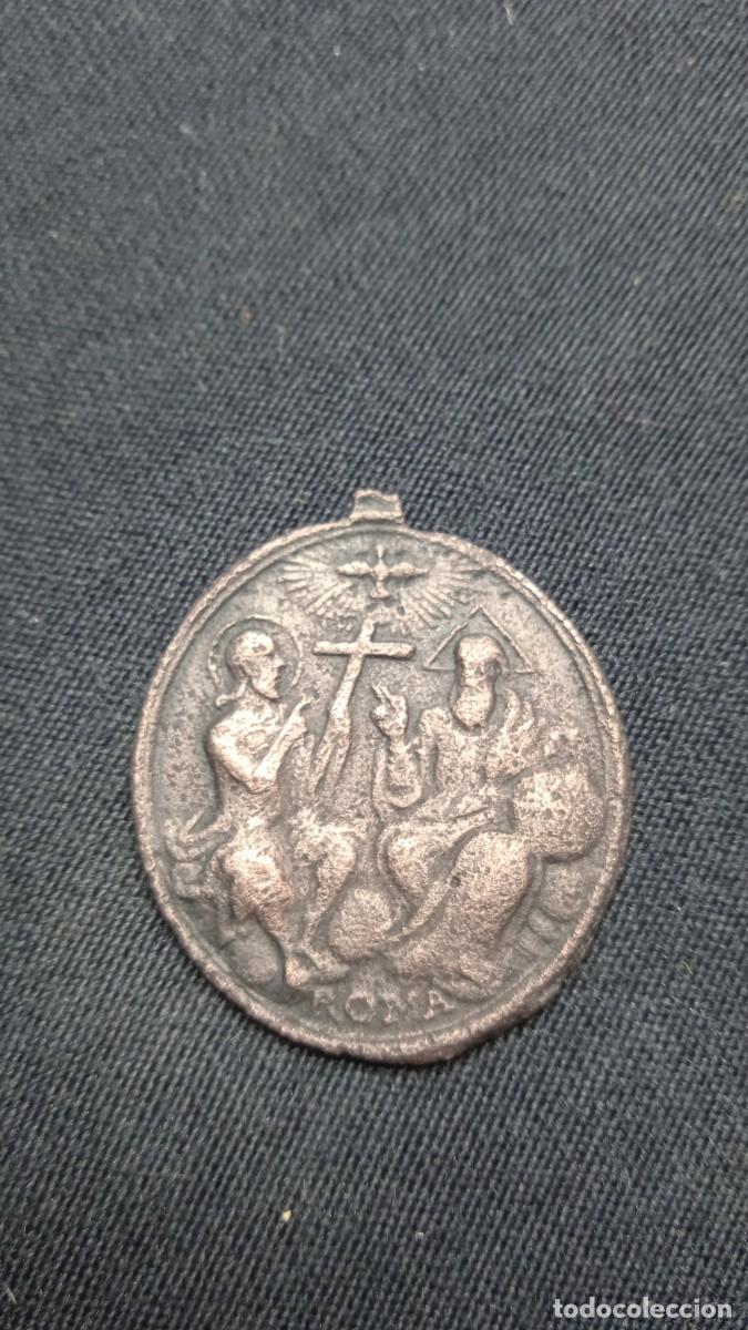 Antig&uuml;edades: Antigua medalla Roma. - Foto 1