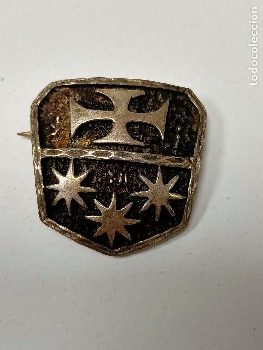 Antig&uuml;edades: Antiguo emblema en plata - Foto 1
