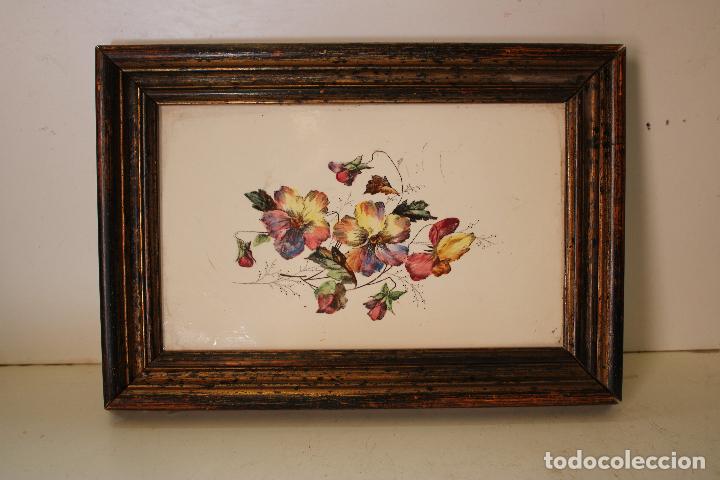 Antig&uuml;edades: azulejo con flores cuadro - Foto 1