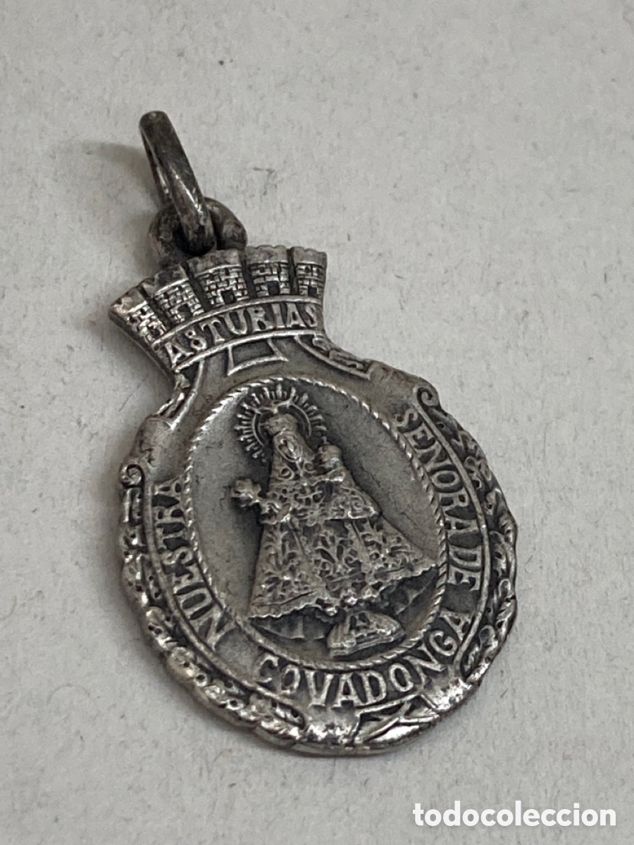 Antig&uuml;edades: Medalla de plata religiosa - Foto 2