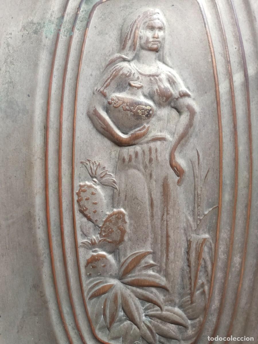 Antig&uuml;edades: Bandeja de mujer.International silver co - Foto 2