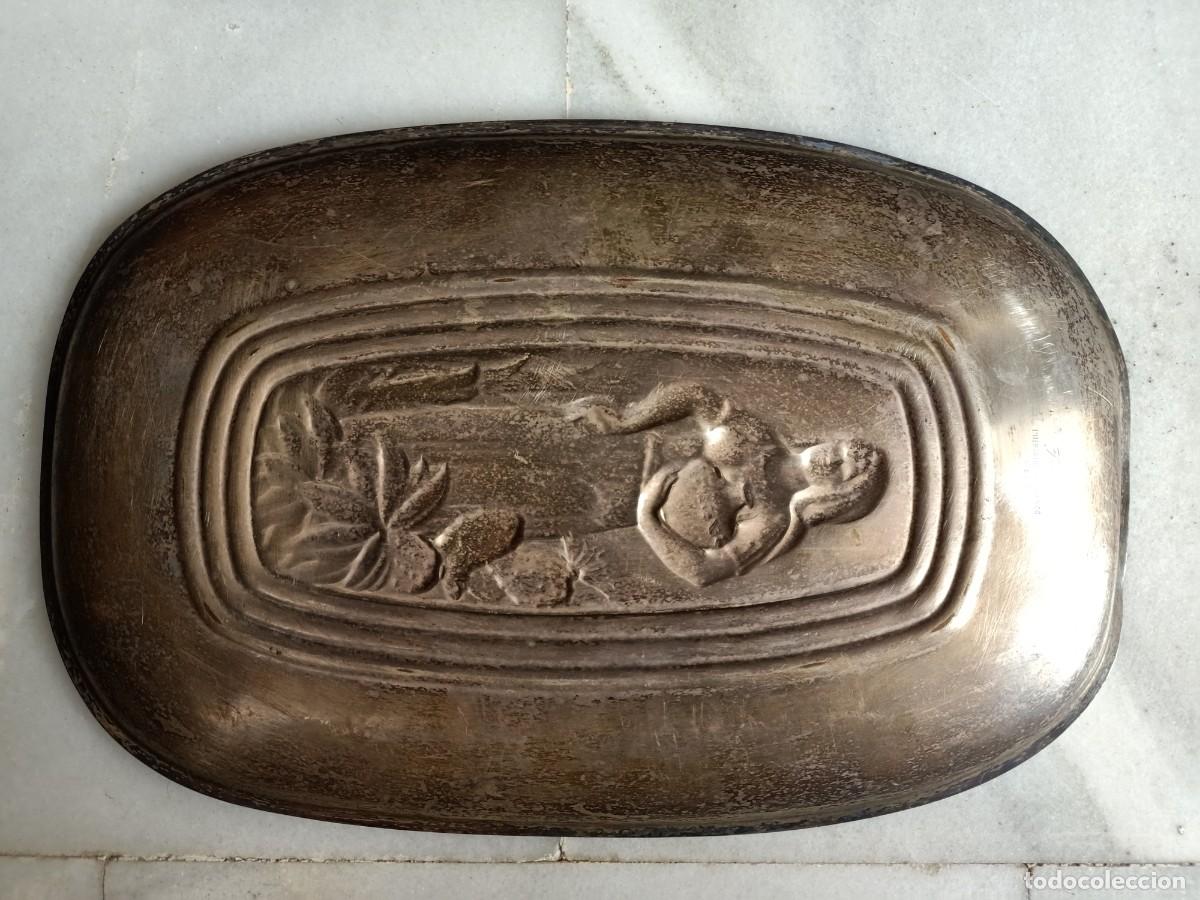 Antig&uuml;edades: Bandeja de mujer.International silver co - Foto 3