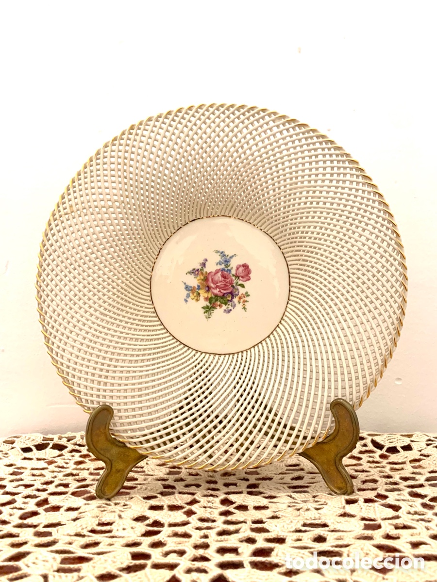 Antig&uuml;edades: PLATO DE MANISES VINTAGE - Foto 1