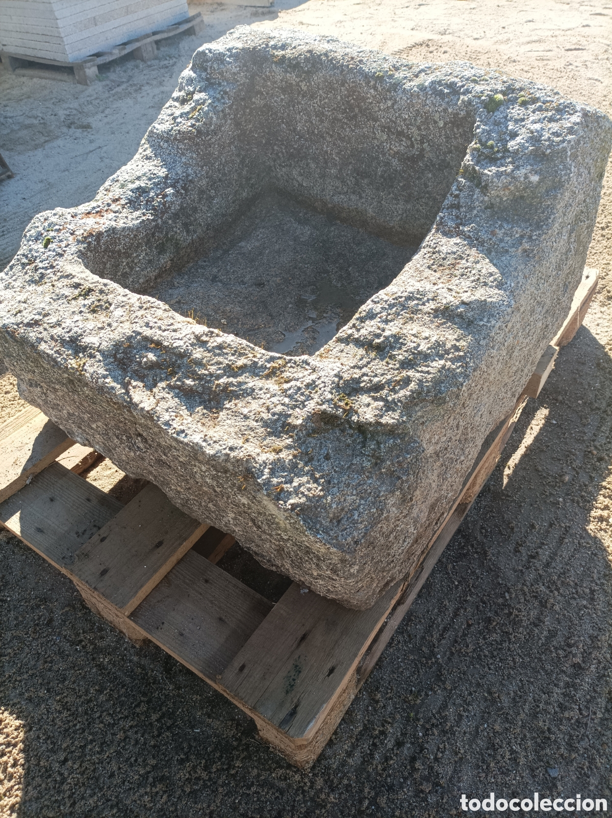 Antig&uuml;edades: Pila de granito antig&uuml;a - Foto 3