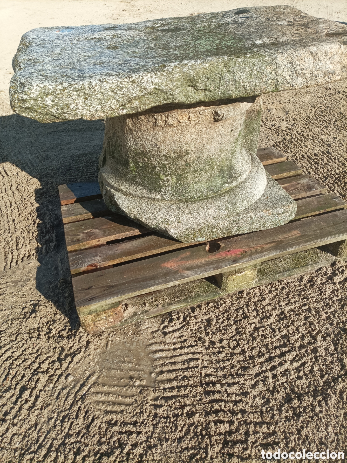 Antig&uuml;edades: Mesa antig&uuml;a de granito - Foto 3