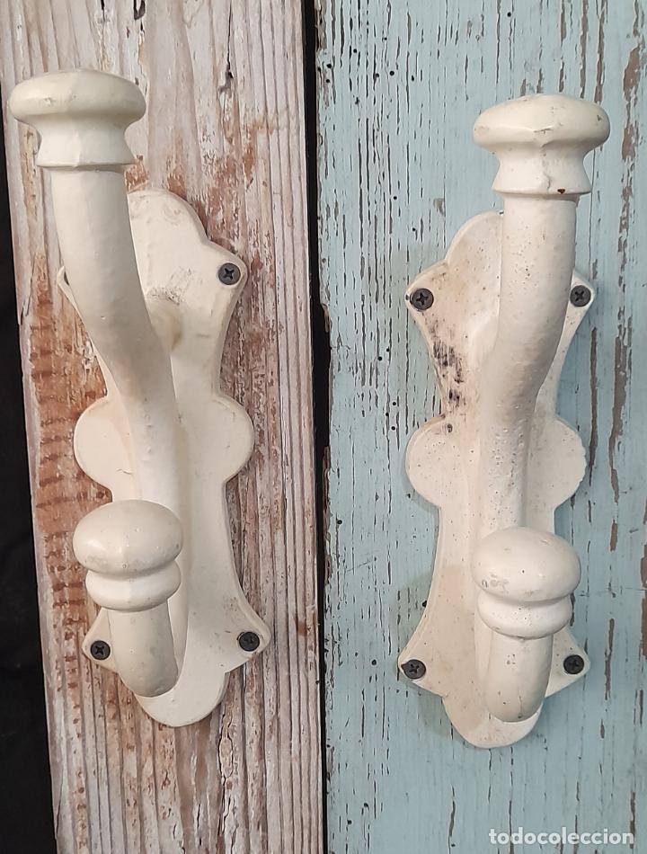 Antig&uuml;edades: Percha - Foto 2