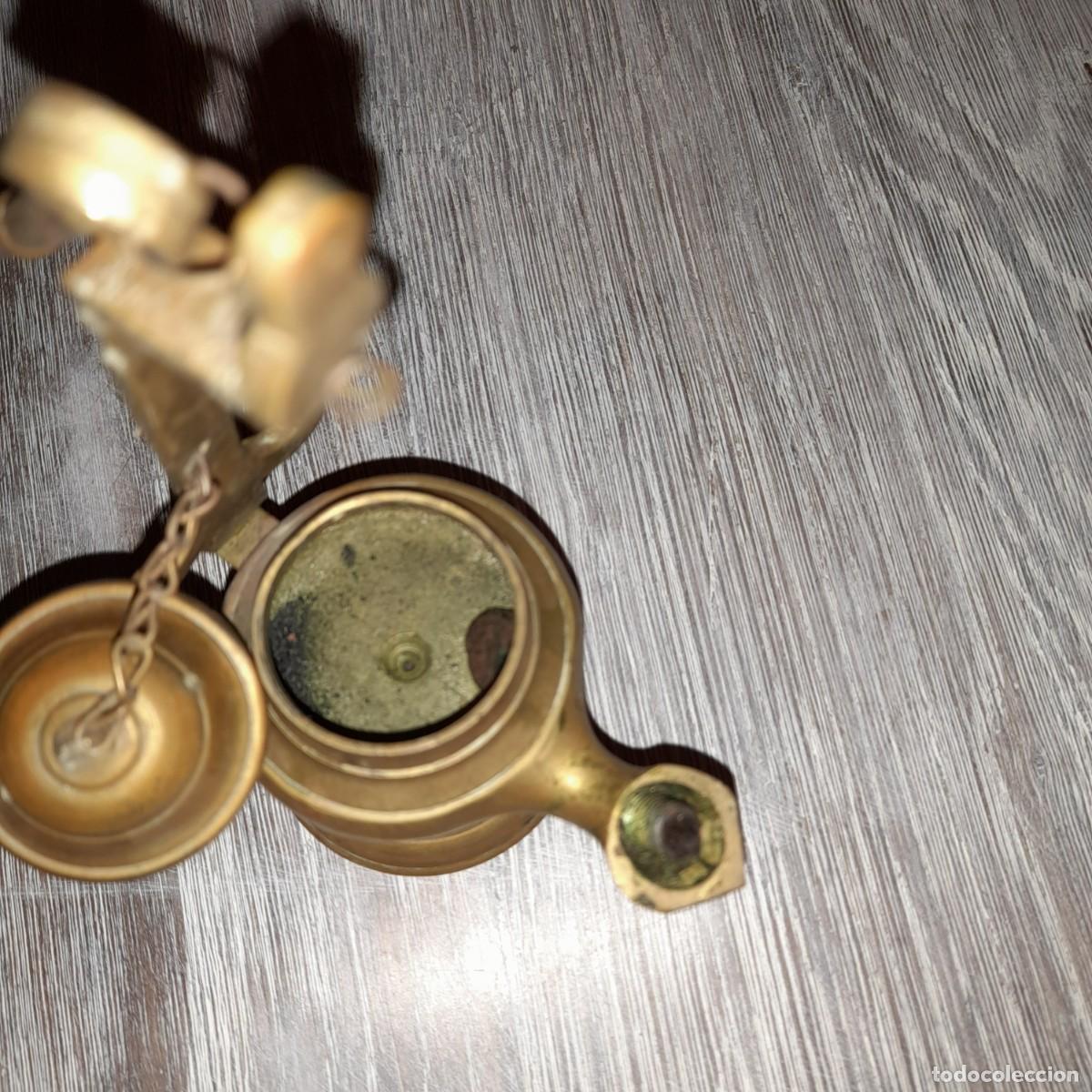 Antig&uuml;edades: L&aacute;mpara de aceite, candil en bronce - Foto 2