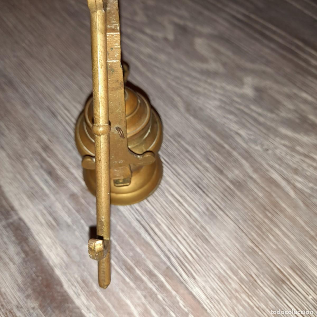 Antig&uuml;edades: L&aacute;mpara de aceite, candil en bronce - Foto 6