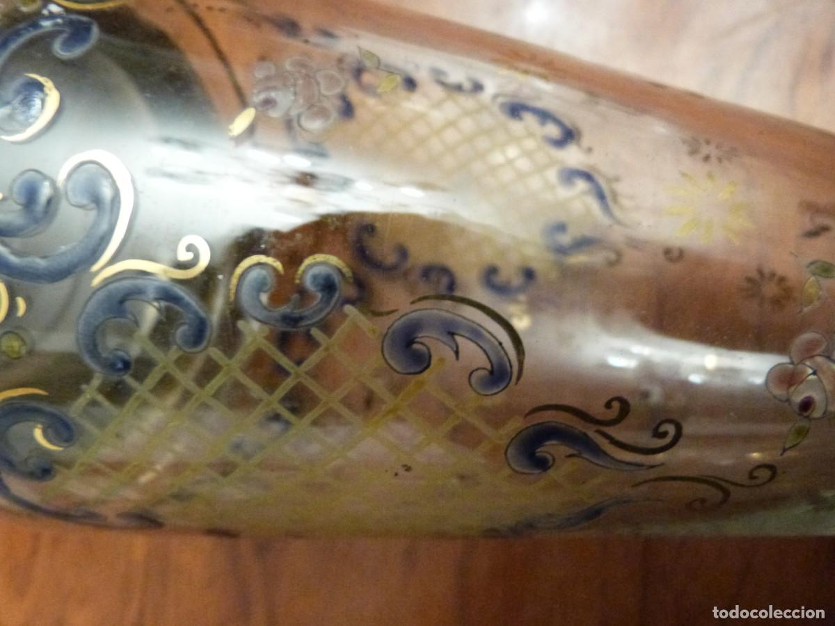 Antig&uuml;edades: COCTELERA EN CRISTAL ESMALTADO 22 CMS - Foto 3