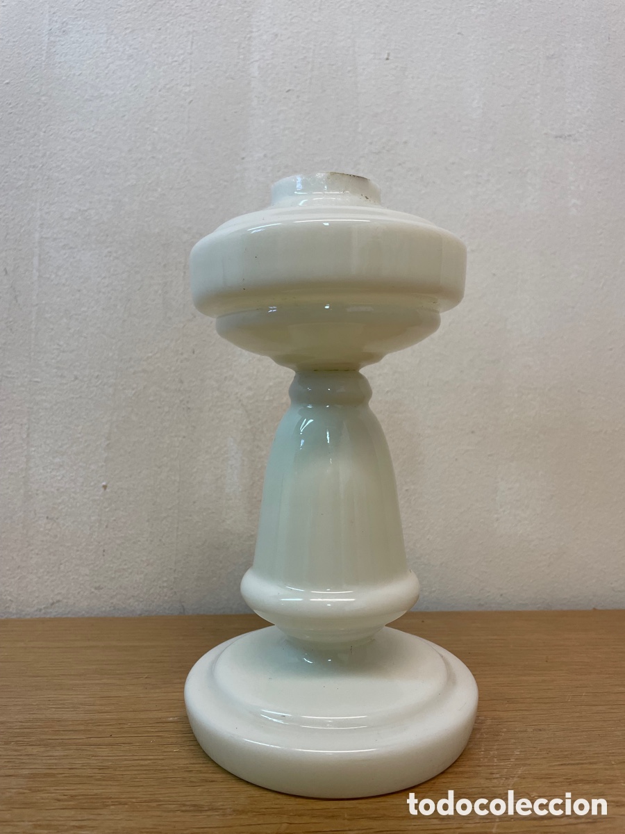 Antig&uuml;edades: Base pie de quinque de cristal de opalina blanco con dep&oacute;sito. - Foto 5