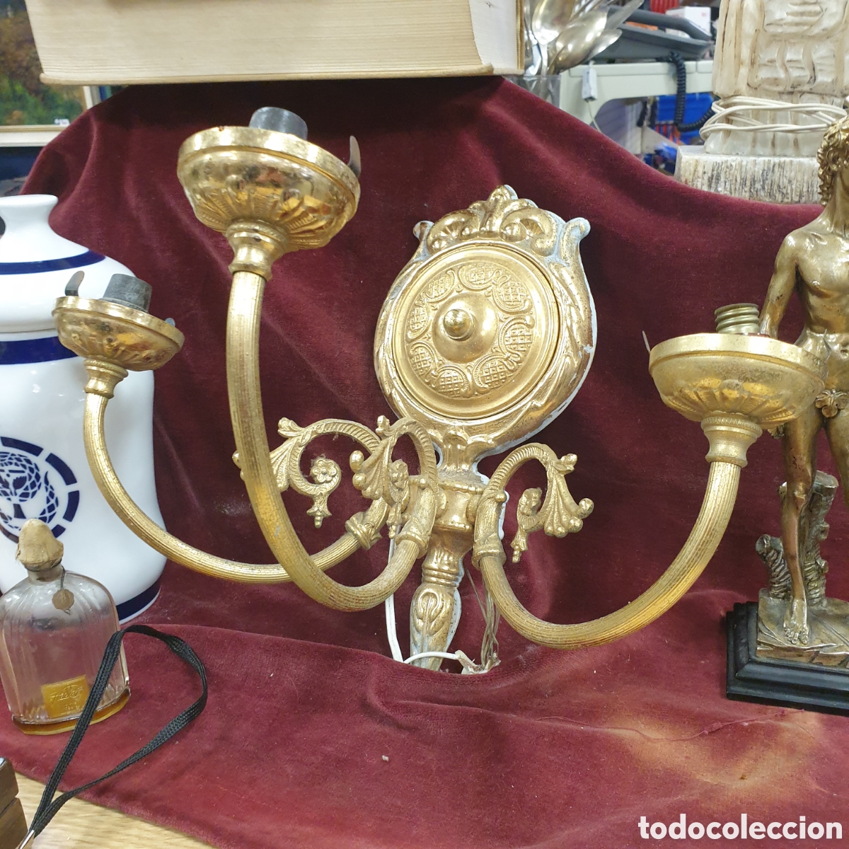 Antig&uuml;edades: Antiguo aplique 3 brazos - Foto 1