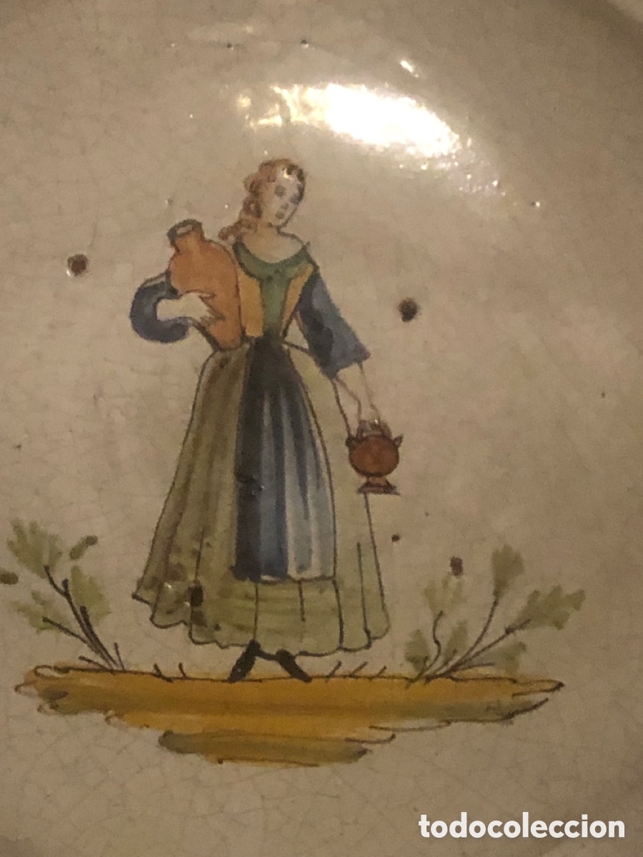 Antig&uuml;edades: Plato de Talavera con personaje - Foto 3