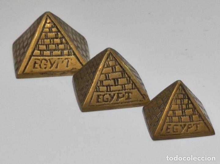 Oggetti Antichi: 3 PIRAMIDES DE EGIPTO DE BRONCE (C17)