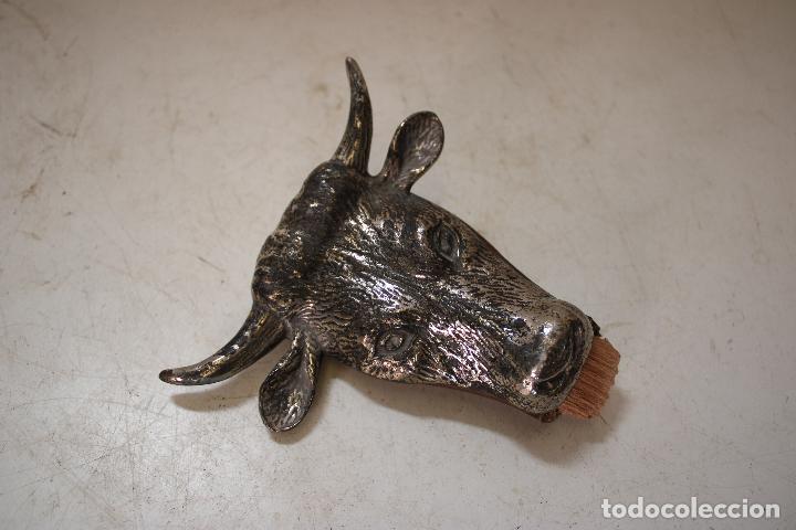 Antig&uuml;edades: figura de pared toro plateado - Foto 3