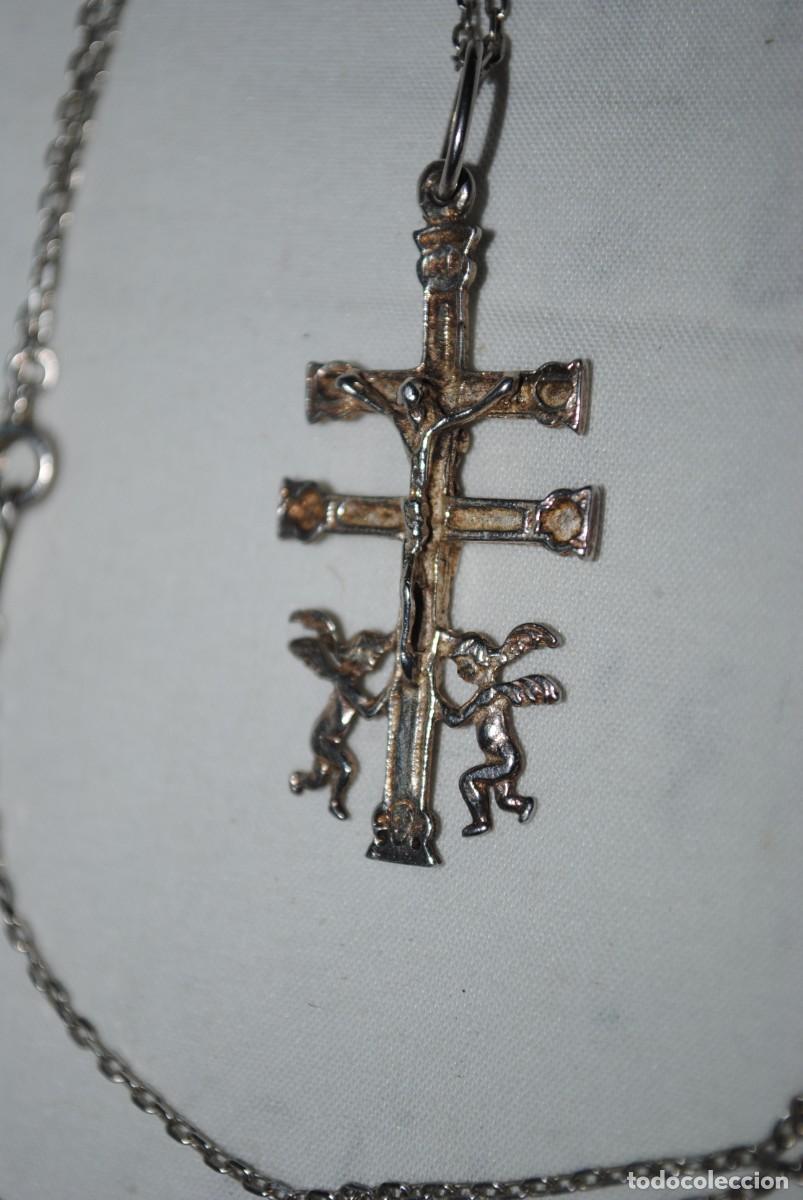 Antig&uuml;edades: CRUZ DE CARAVACA Y CADENA DE PLATA . - Foto 2