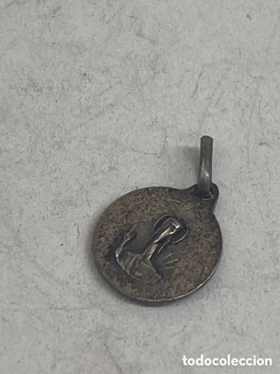 Antig&uuml;edades: Medalla de plata religiosa - Foto 2