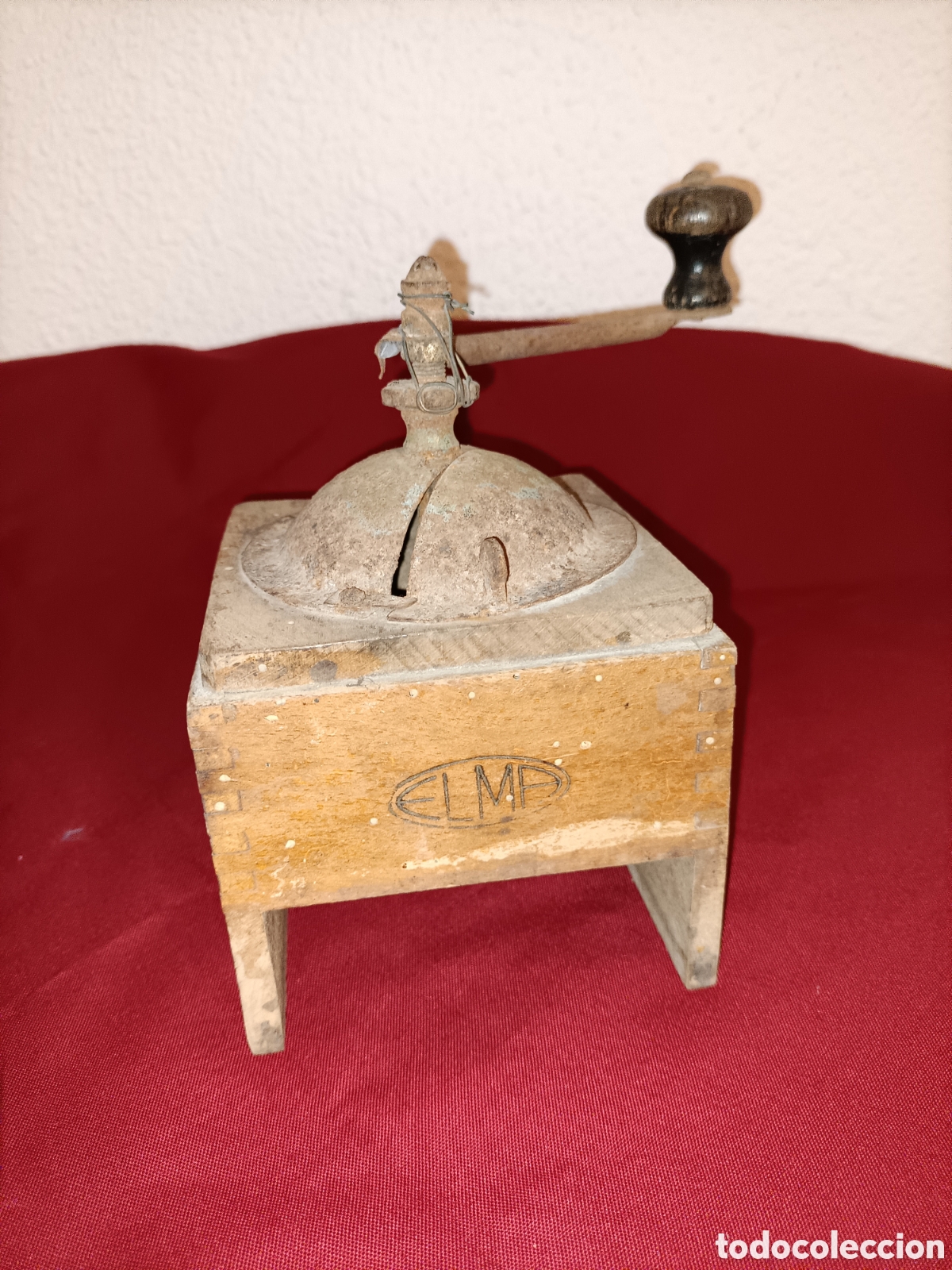 Oggetti Antichi: Magn&iacute;fico molinillo Elma de madera para restaurar.