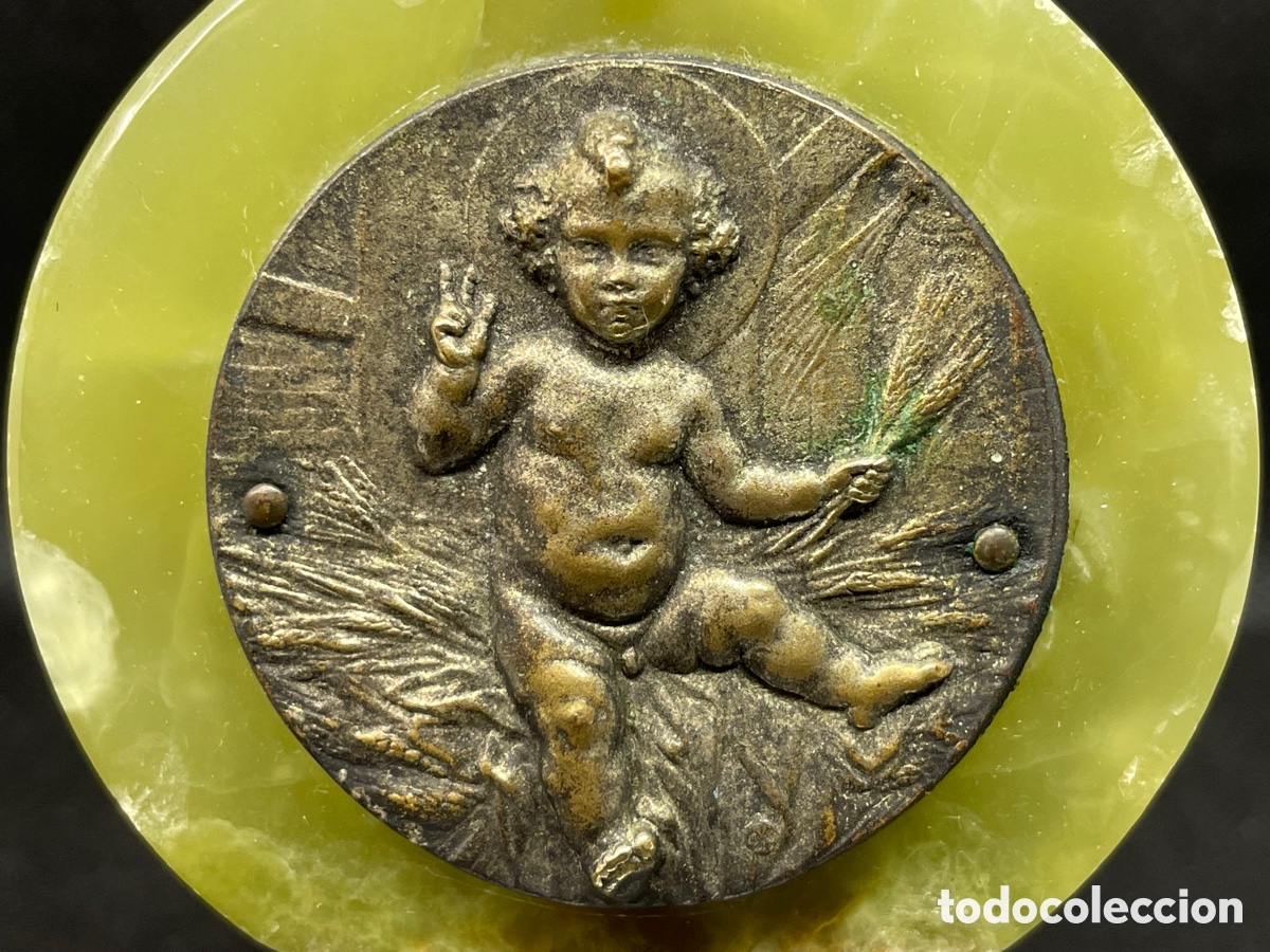 Antig&uuml;edades: Medall&oacute;n ni&ntilde;o Jesus - Foto 2