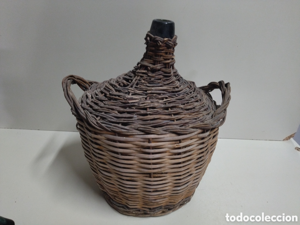 Antig&uuml;edades: Damajuana forrada de mimbre. - Foto 3