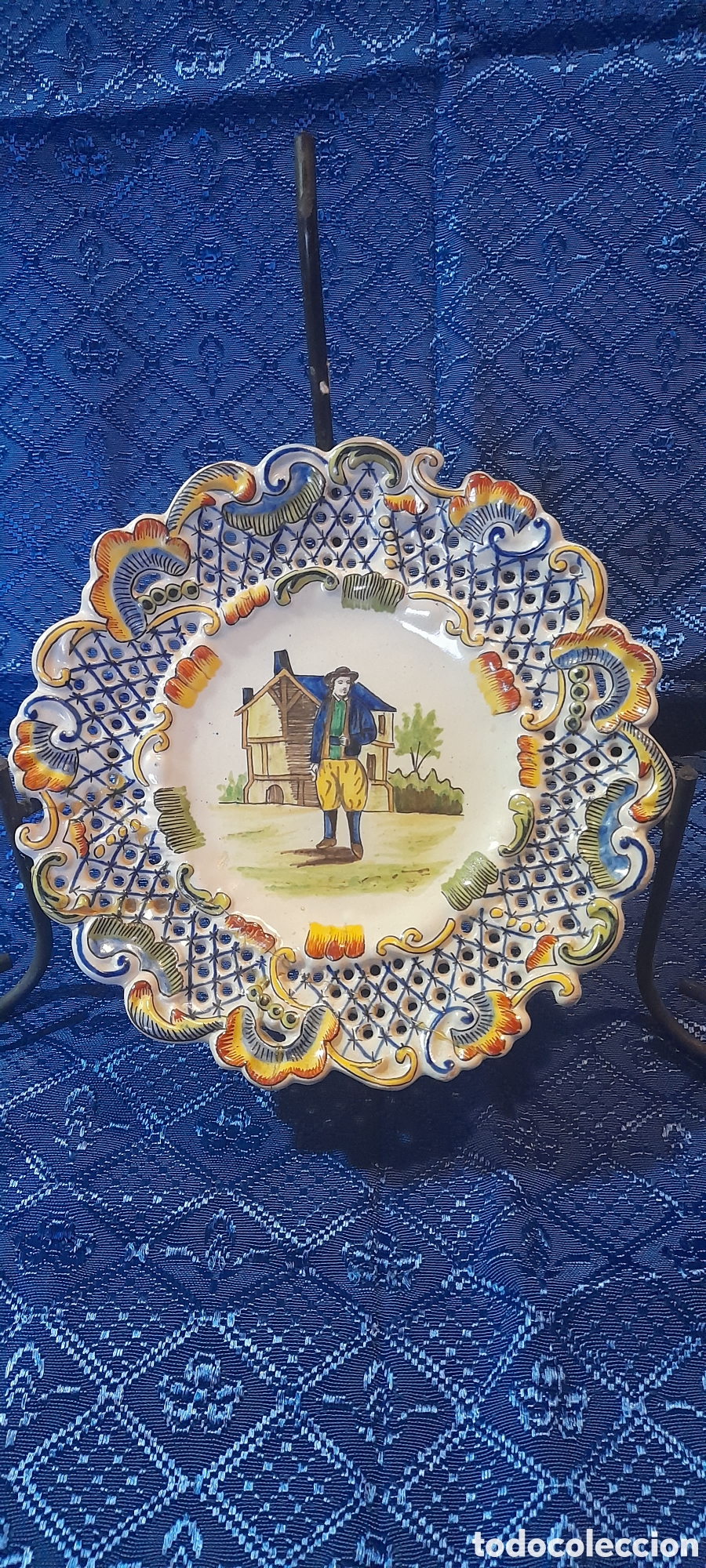 Antig&uuml;edades: Plato pintado antiguo - Foto 1