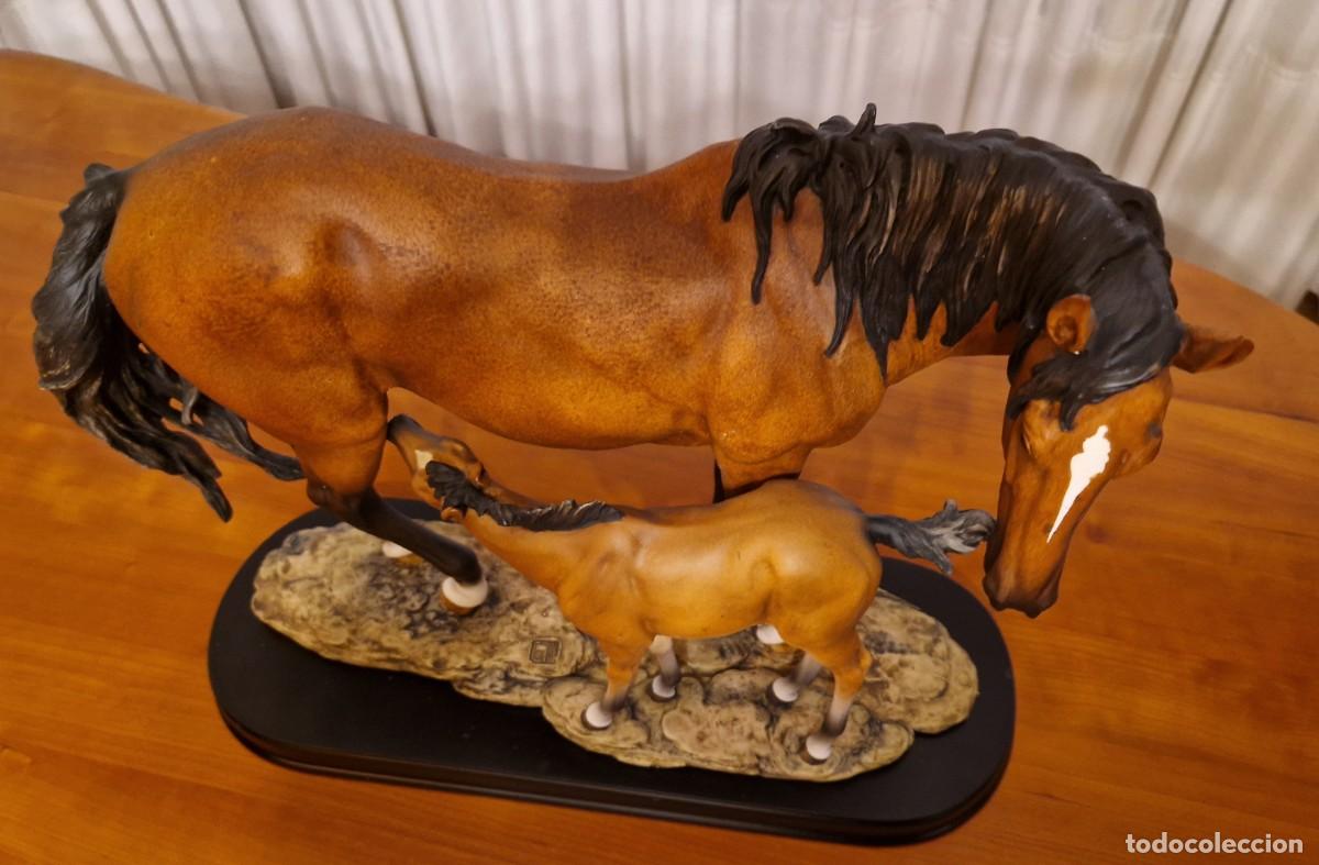 Antig&uuml;edades: Cer&aacute;mica de yegua con potro - Foto 7