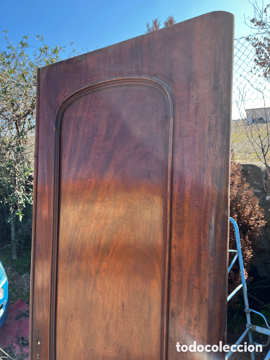 Antig&uuml;edades: Puerta de armario de madera de caoba. - Foto 2